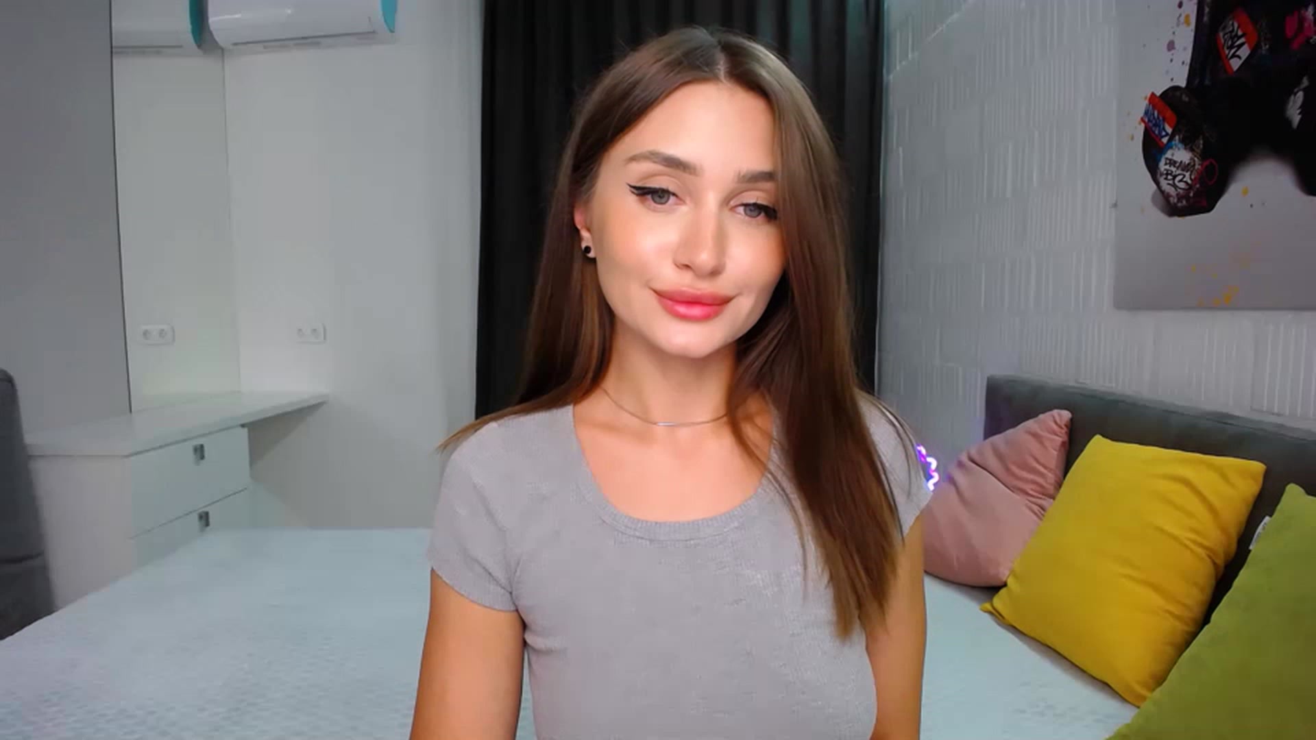 Gallery image thumbnail from Doll_Amy's myfreecams stream on, 08/23/2023, 17:32 image 17 of 20