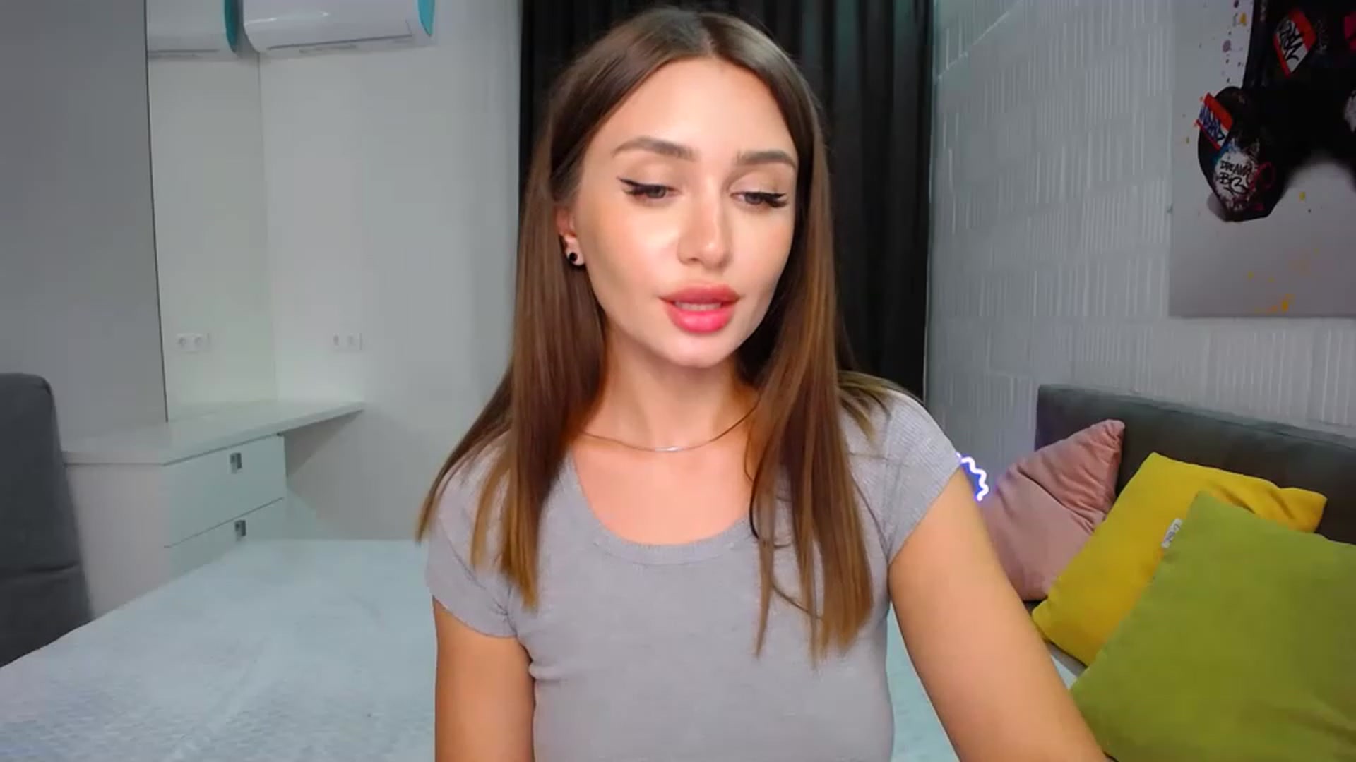 Gallery image thumbnail from Doll_Amy's myfreecams stream on, 08/23/2023, 19:25 image 19 of 20