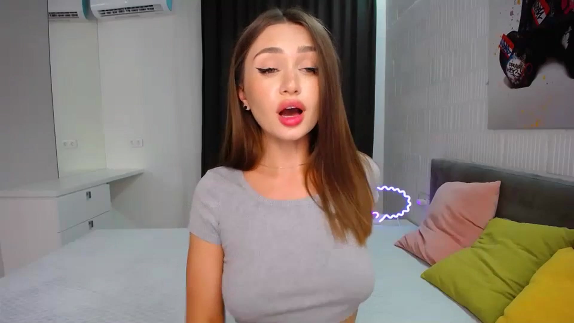 Gallery image thumbnail from Doll_Amy's myfreecams stream on, 08/27/2023, 18:57 image 3 of 20