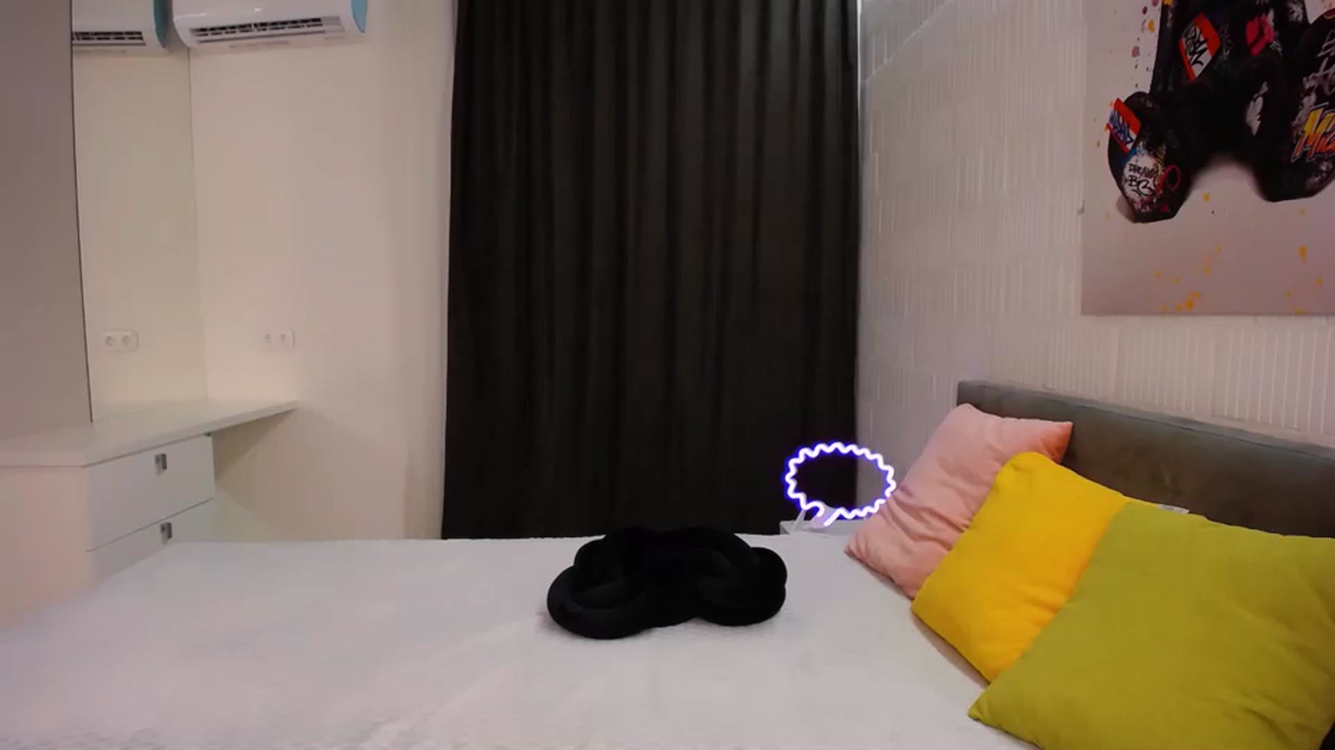Gallery image thumbnail from Doll_Amy's myfreecams stream on, 09/02/2023, 17:20 image 7 of 20