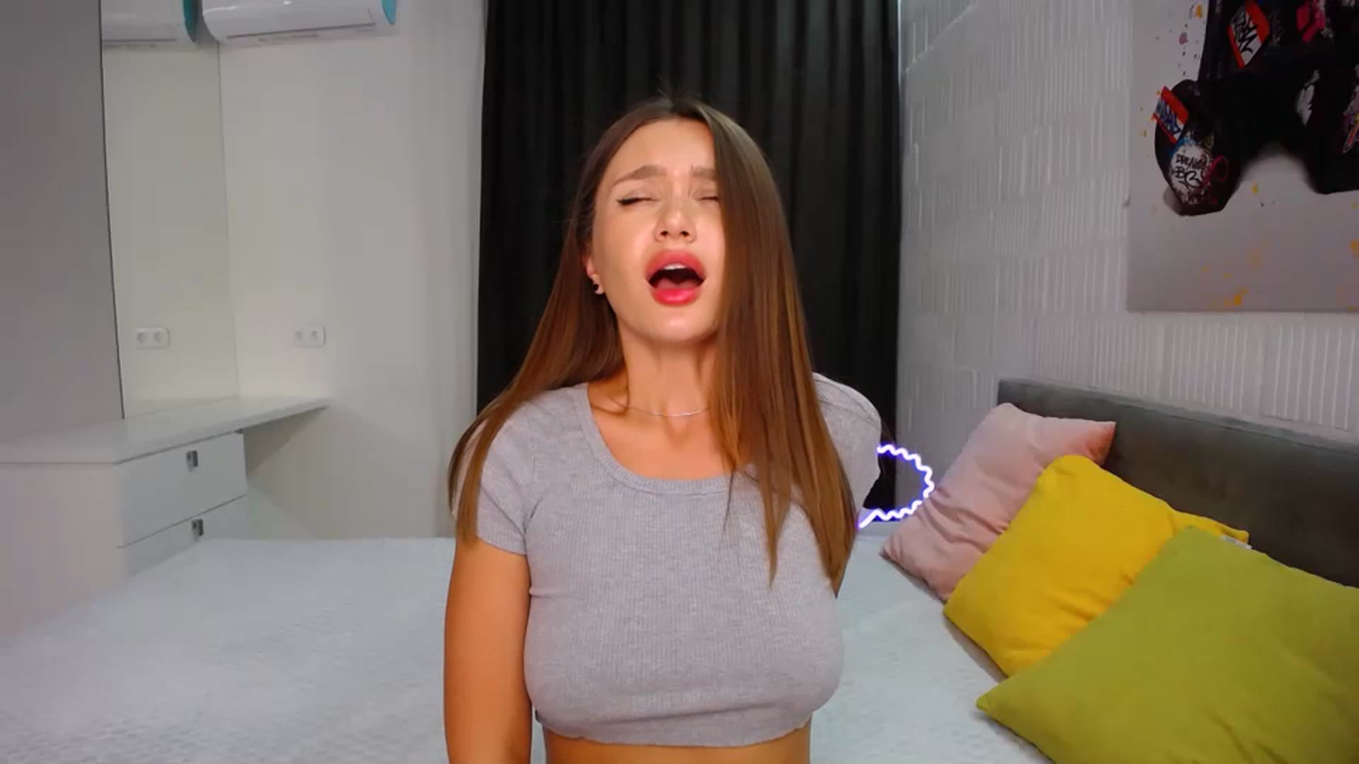 Gallery image thumbnail from Doll_Amy's myfreecams stream on, 09/02/2023, 19:01 image 20 of 20