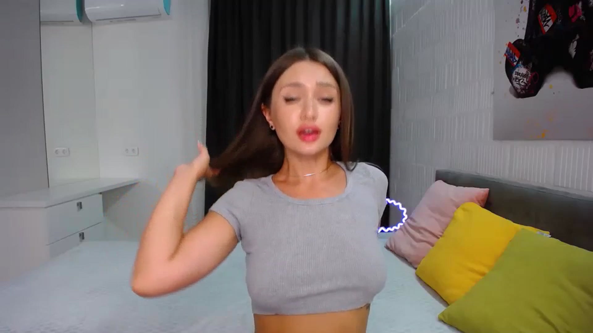 Gallery image thumbnail from Doll_Amy's myfreecams stream on, 09/02/2023, 19:01 image 5 of 20