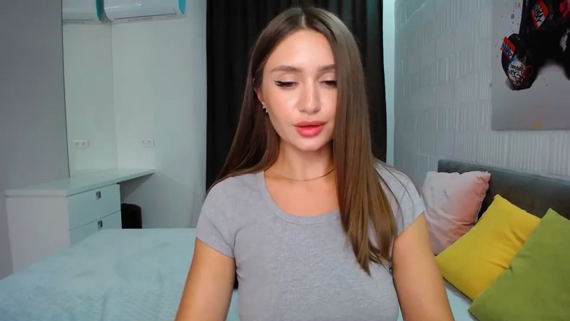 Gallery image thumbnail from Doll_Amy's myfreecams stream on, 09/09/2023, 19:59 image 13 of 20