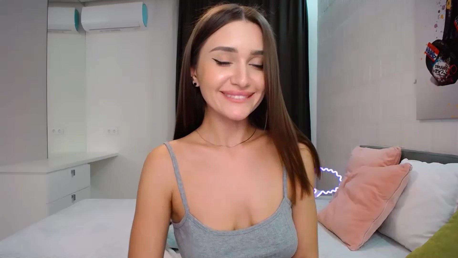 Gallery image thumbnail from Doll_Amy's myfreecams stream on, 11/30/2023, 16:03 image 7 of 20