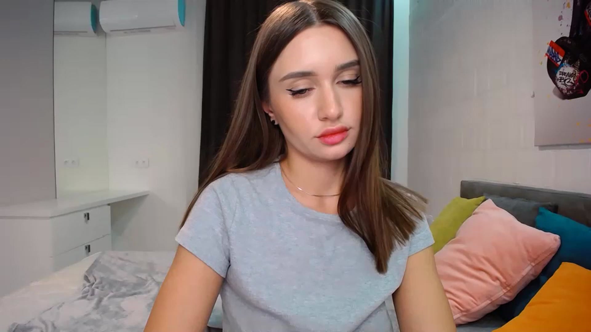 Gallery image thumbnail from Doll_Amy's myfreecams stream on, 12/16/2023, 20:19 image 6 of 20