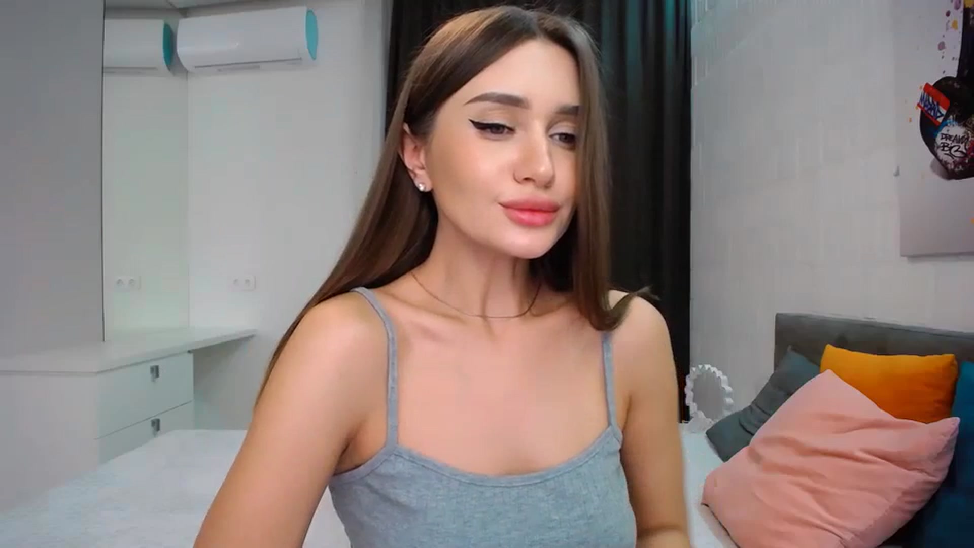 Gallery image thumbnail from Doll_Amy's myfreecams stream on, 12/26/2023, 19:17 image 18 of 20