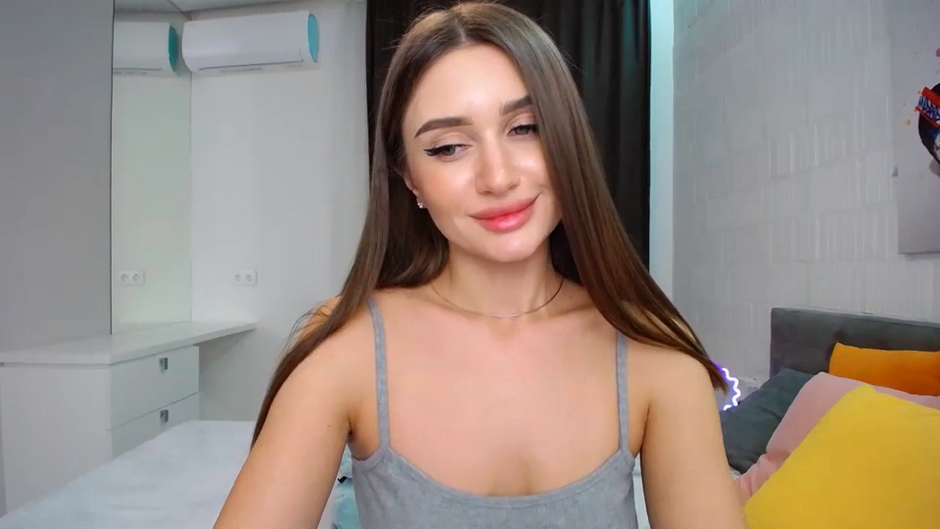 Gallery image thumbnail from Doll_Amy's myfreecams stream on, 12/27/2023, 19:04 image 2 of 20