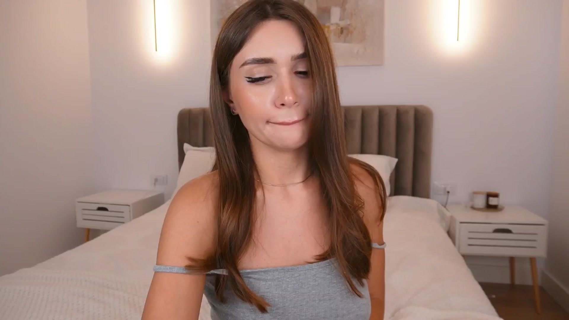 Gallery image thumbnail from Doll_Amy's myfreecams stream on, 08/03/2024, 16:38 image 15 of 20