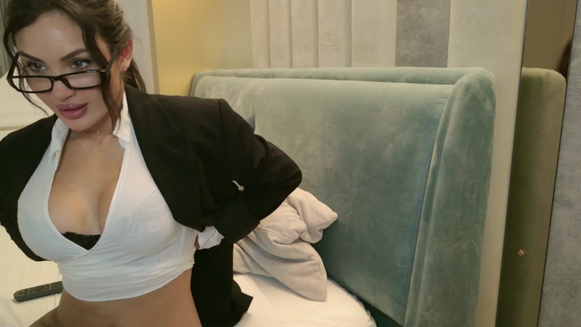 Gallery image thumbnail from Doll_lexi's myfreecams stream on, 11/06/2025, 16:36 image 12 of 20