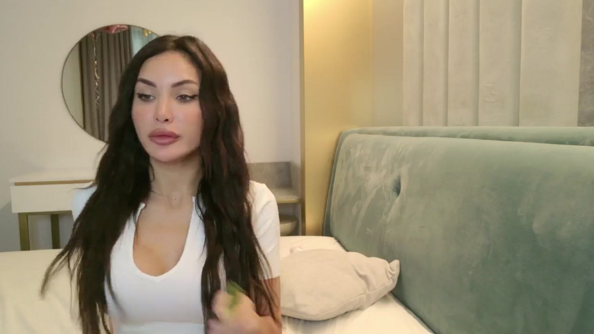 Gallery image thumbnail from Doll_lexi's myfreecams stream on, 11/07/2025, 13:46 image 19 of 20