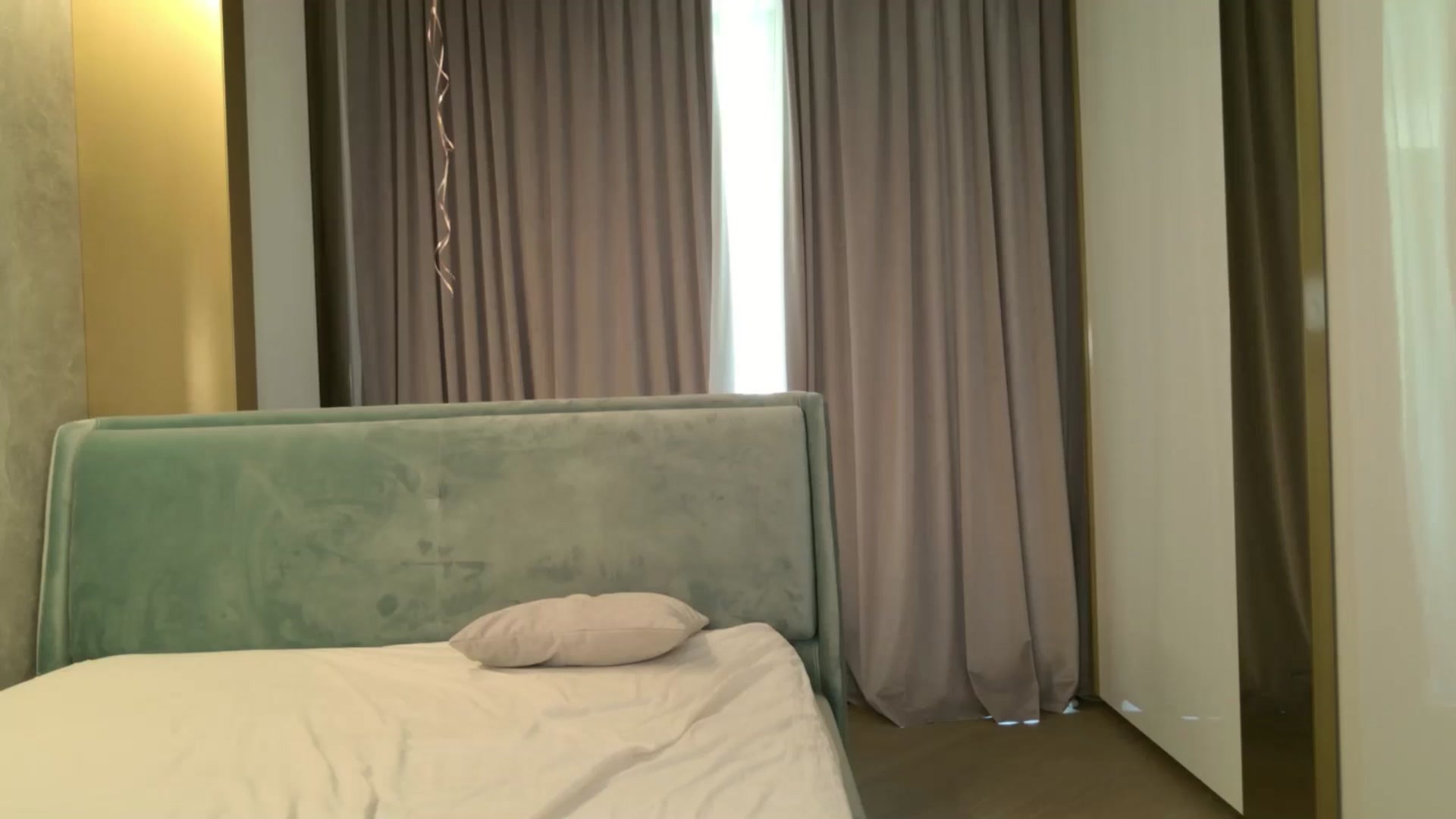 Gallery image thumbnail from Doll_lexi's myfreecams stream on, 12/01/2025, 10:41 image 10 of 20