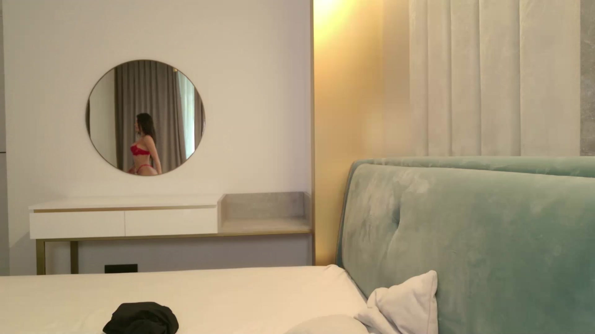 Gallery image thumbnail from Doll_lexi's myfreecams stream on, 12/17/2025, 12:37 image 17 of 20