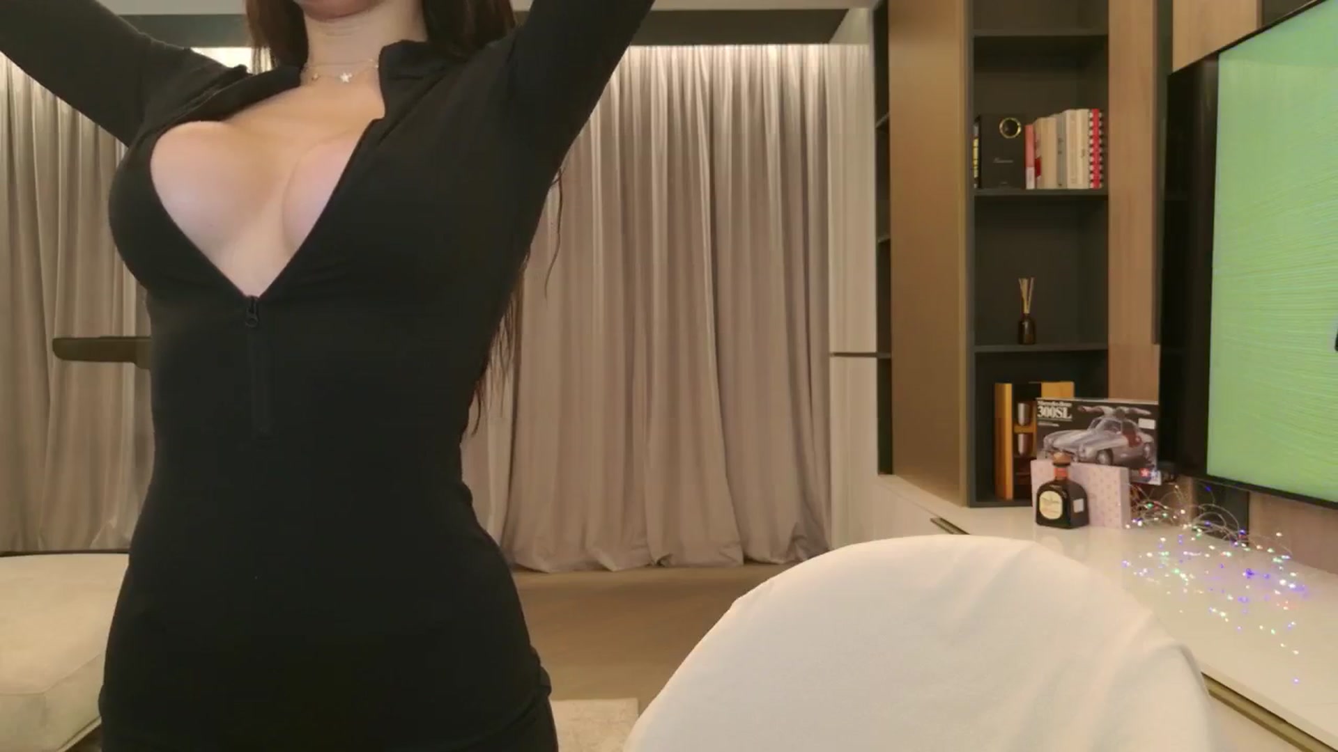Gallery image thumbnail from Doll_lexi's myfreecams stream on, 01/22/2026, 10:41 image 4 of 20