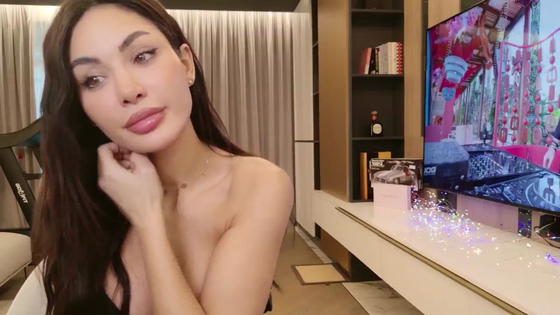 Gallery image thumbnail from Doll_lexi's myfreecams stream on, 01/27/2026, 08:26 image 11 of 20
