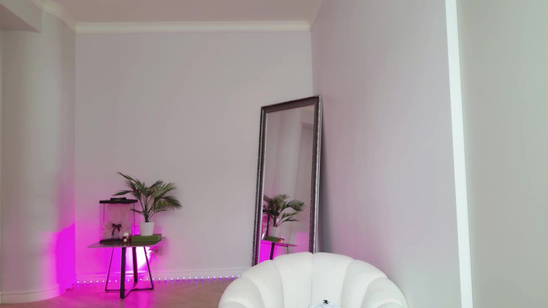 Gallery image thumbnail from Doll_lexi's myfreecams stream on, 05/14/2026, 13:23 image 10 of 20