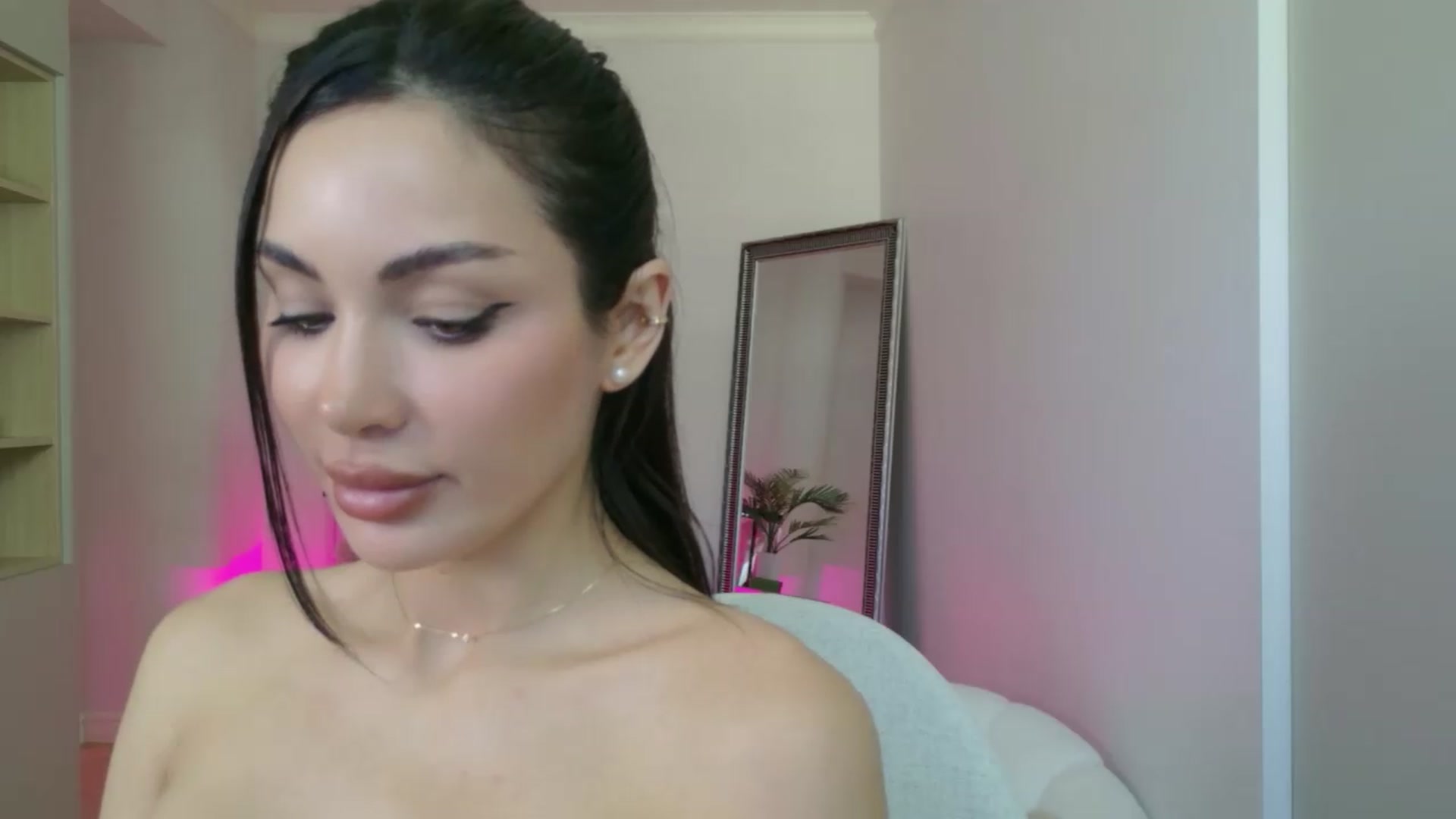 Gallery image thumbnail from Doll_lexi's myfreecams stream on, 06/14/2026, 12:27 image 9 of 20