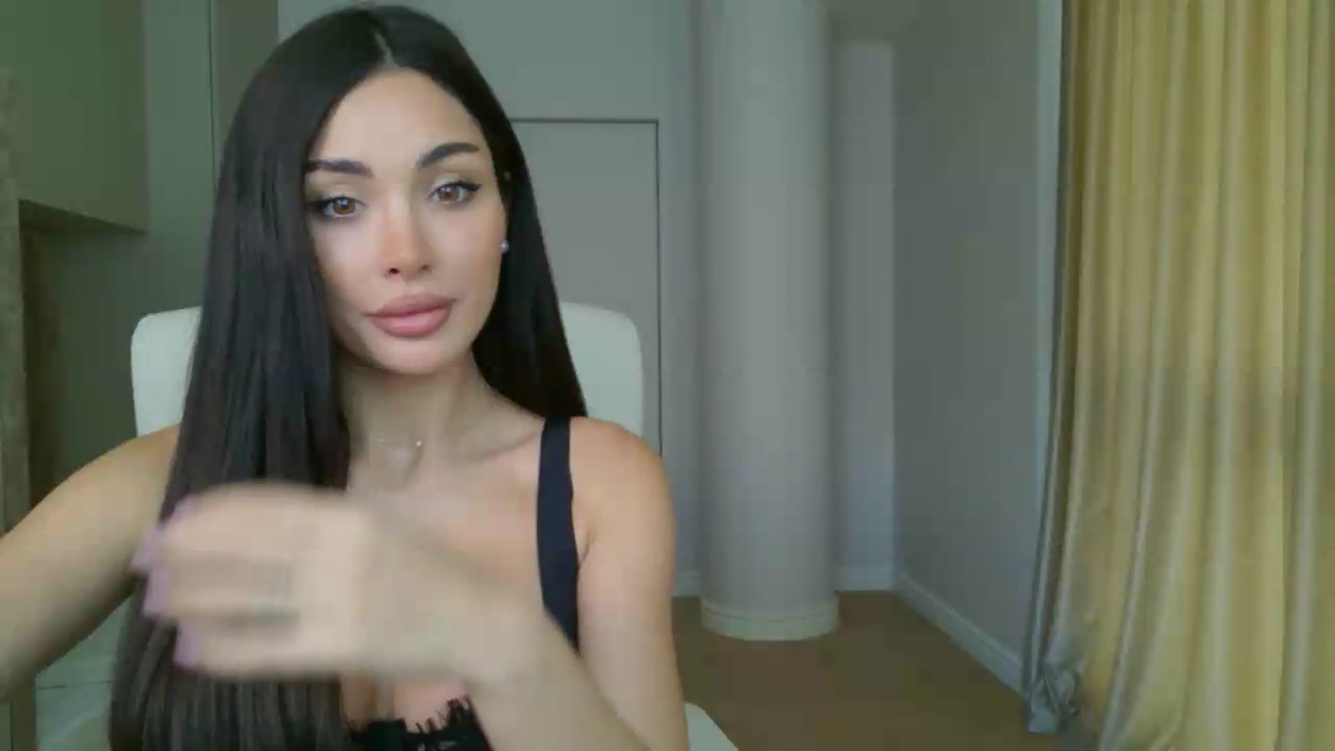 Gallery image thumbnail from Doll_lexi's myfreecams stream on, 07/09/2026, 11:50 image 18 of 20