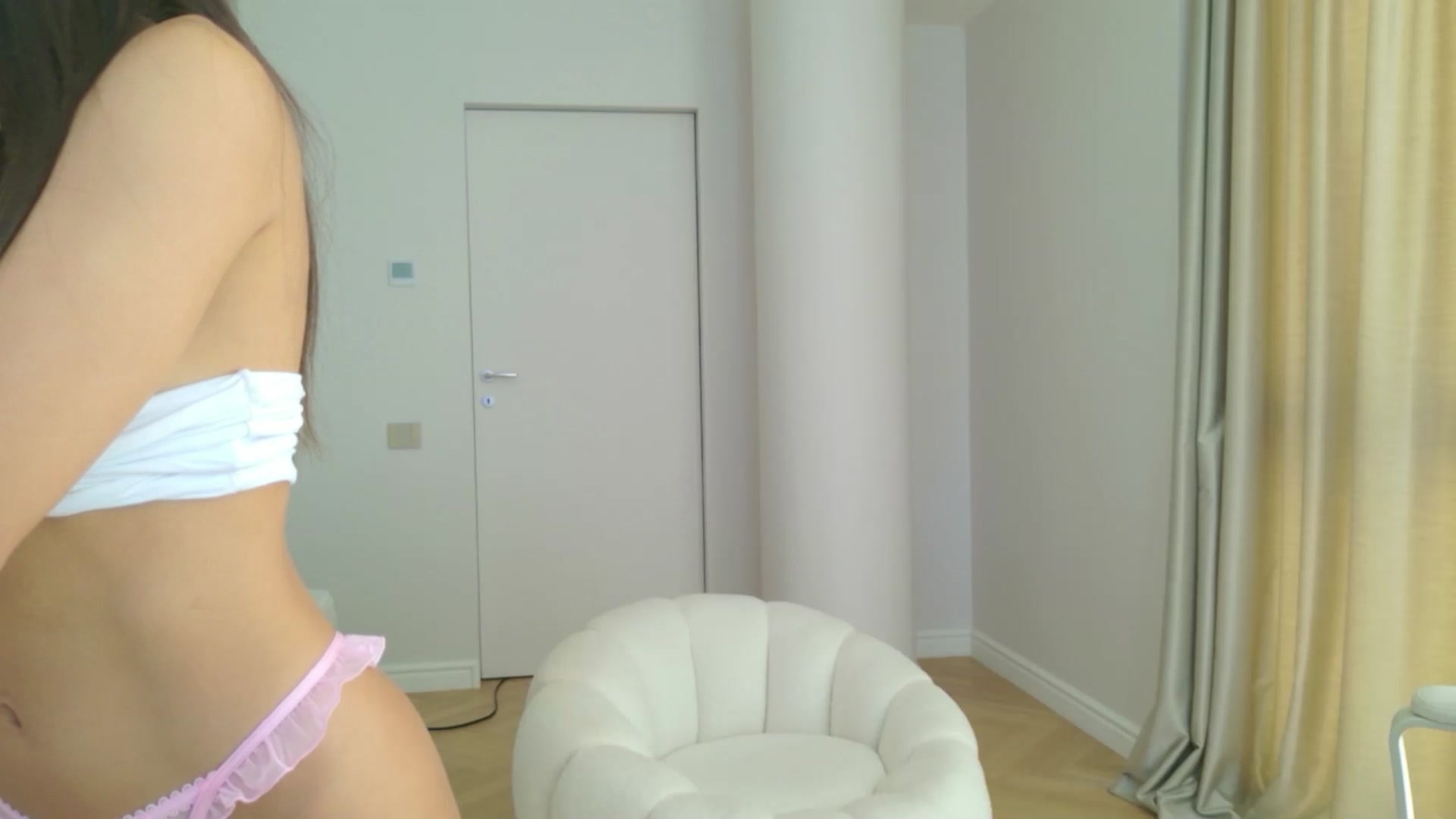 Gallery image thumbnail from Doll_lexi's myfreecams stream on, 07/31/2026, 09:51 image 14 of 20