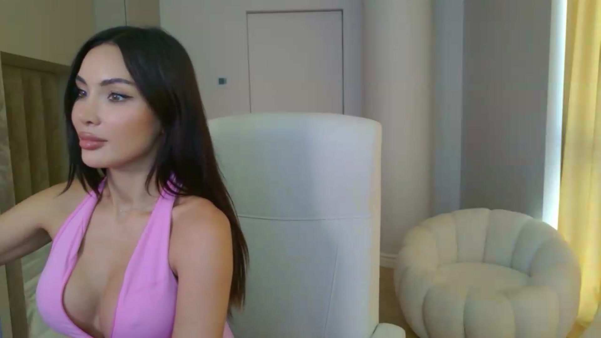 Gallery image thumbnail from Doll_lexi's myfreecams stream on, 08/17/2026, 13:07 image 8 of 20