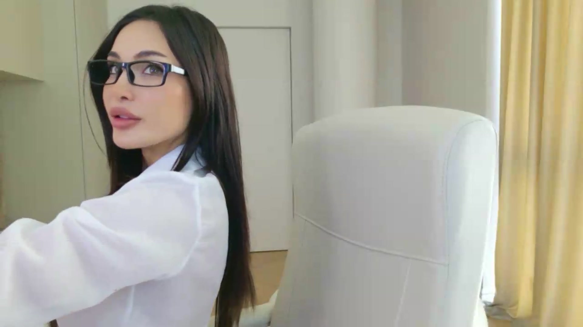 Gallery image thumbnail from Doll_lexi's myfreecams stream on, 08/30/2026, 13:01 image 3 of 20