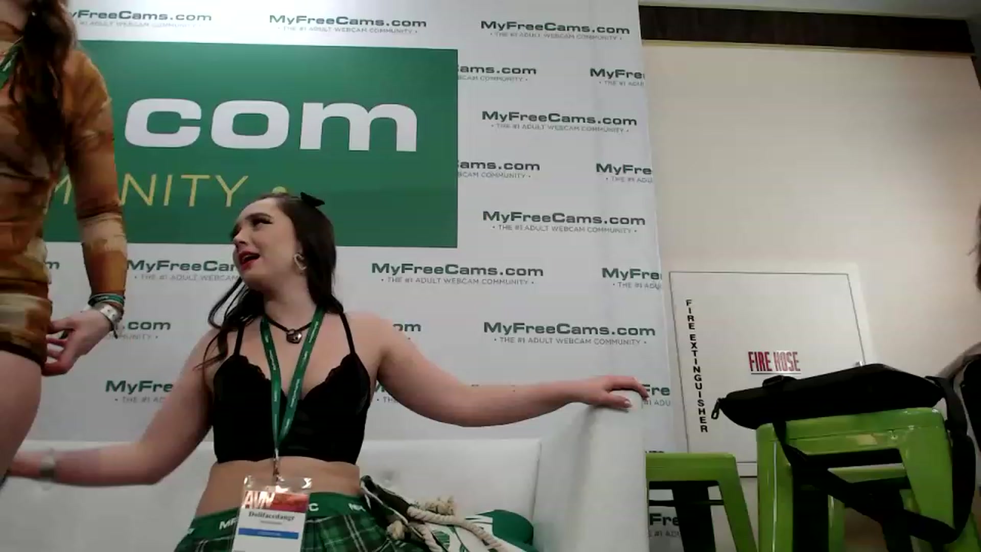 Gallery image thumbnail from Dollfacedangr's myfreecams stream on, 01/05/2023, 02:40 image 18 of 20