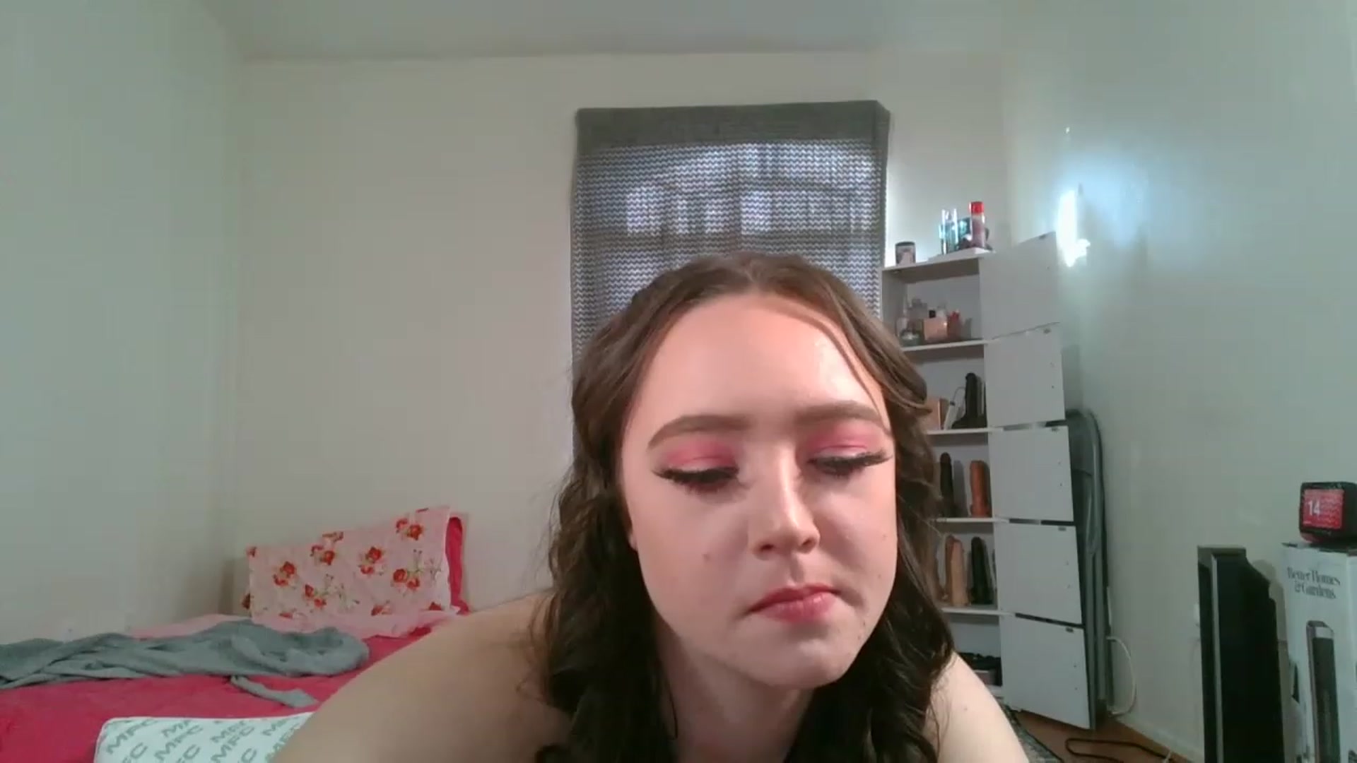 Gallery image thumbnail from Dollfacedangr's myfreecams stream on, 02/01/2023, 23:23 image 10 of 20