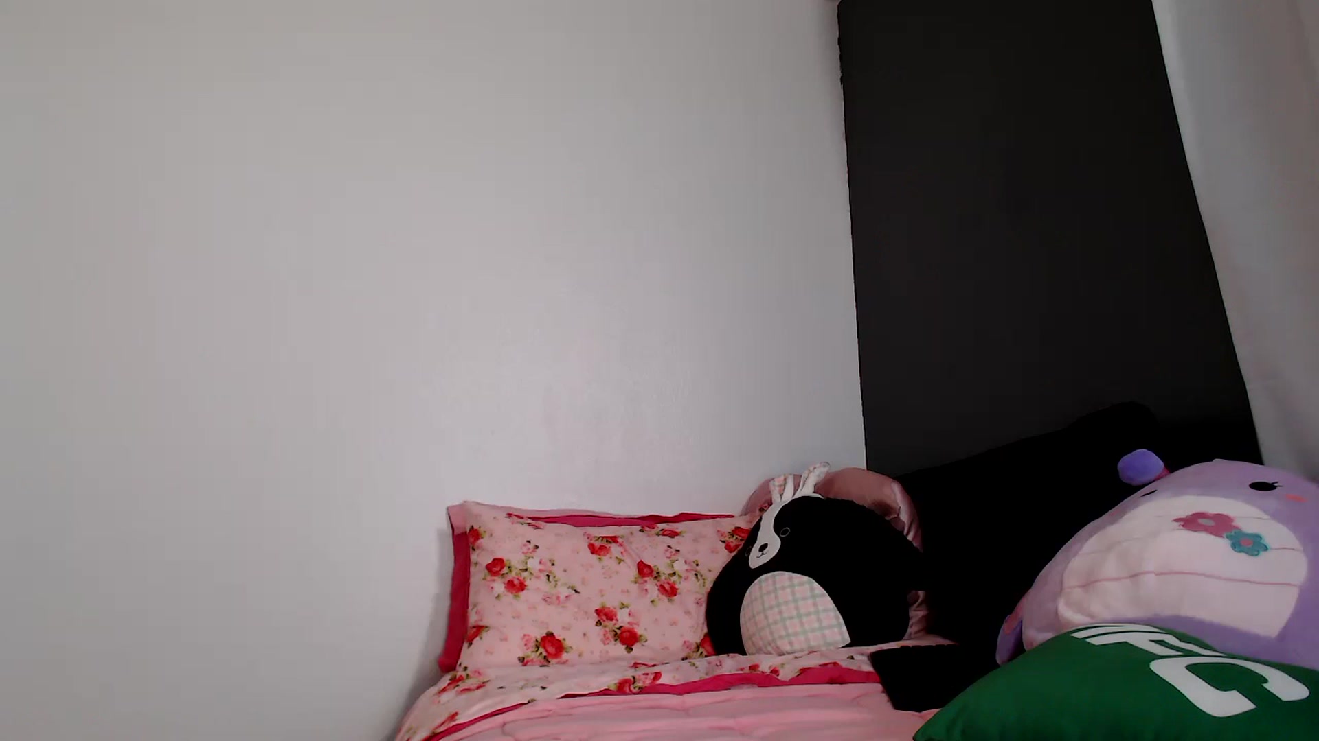 Gallery image thumbnail from Dollfacedangr's myfreecams stream on, 03/23/2023, 04:05 image 5 of 20