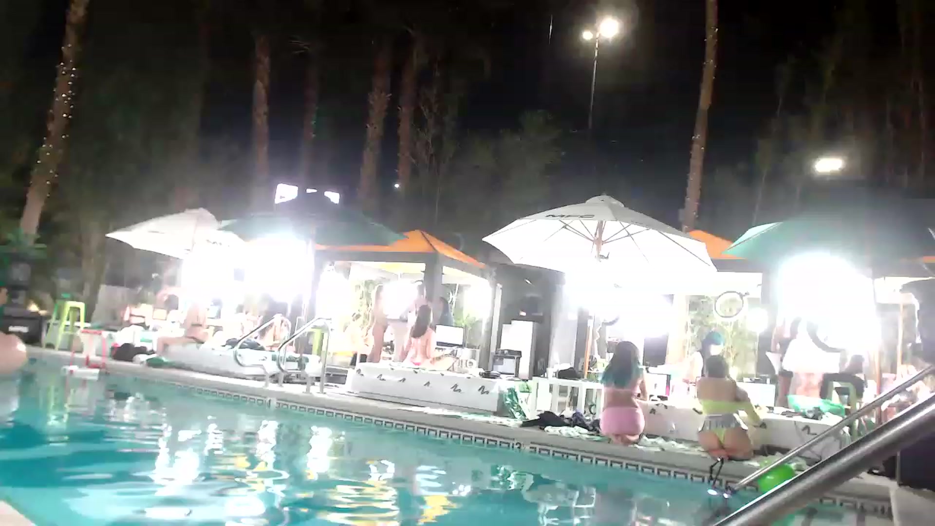 Gallery image thumbnail from Dollfacedangr's myfreecams stream on, 05/23/2023, 03:37 image 16 of 20