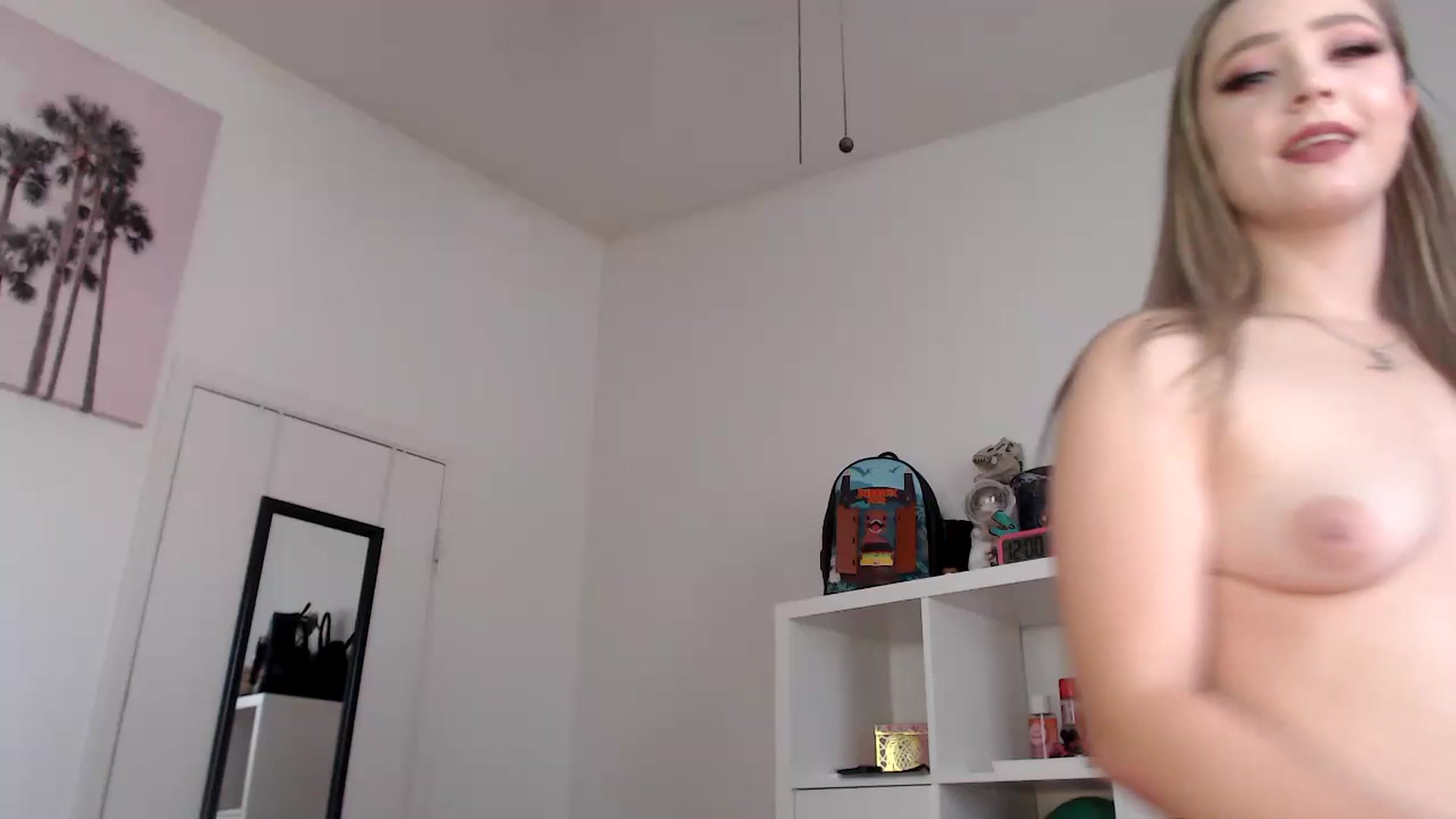 Gallery image thumbnail from Dollfacedangr's myfreecams stream on, 06/21/2023, 19:12 image 9 of 20