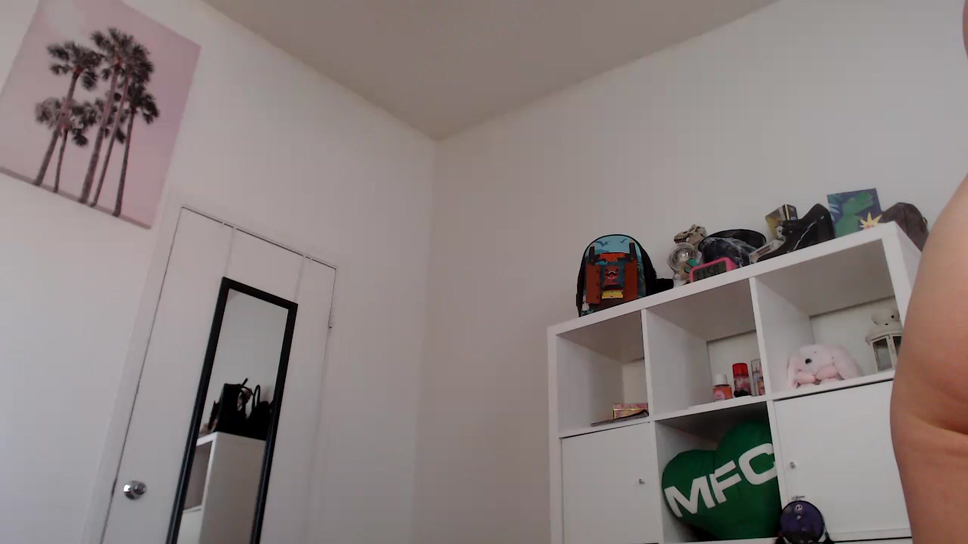 Gallery image thumbnail from Dollfacedangr's myfreecams stream on, 06/21/2023, 19:12 image 6 of 20