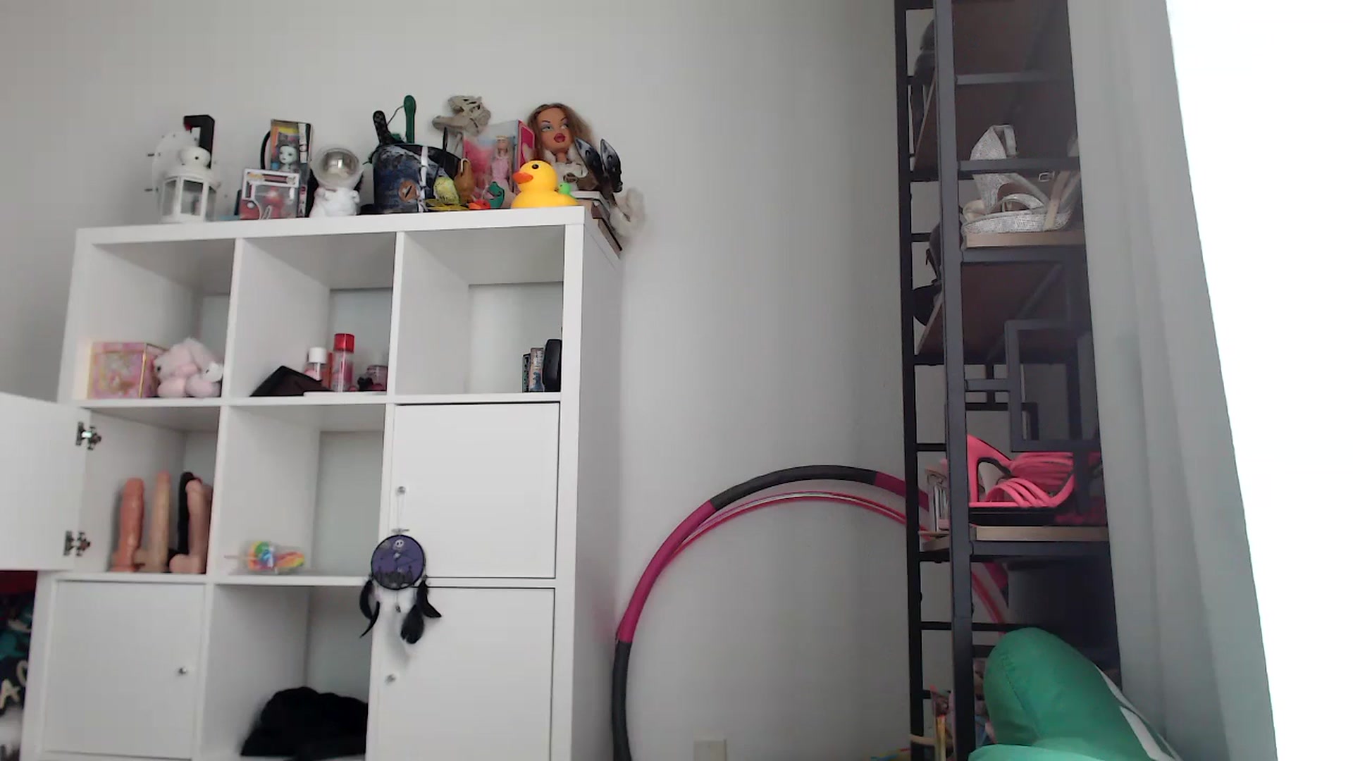 Gallery image thumbnail from Dollfacedangr's myfreecams stream on, 11/07/2023, 22:24 image 10 of 20