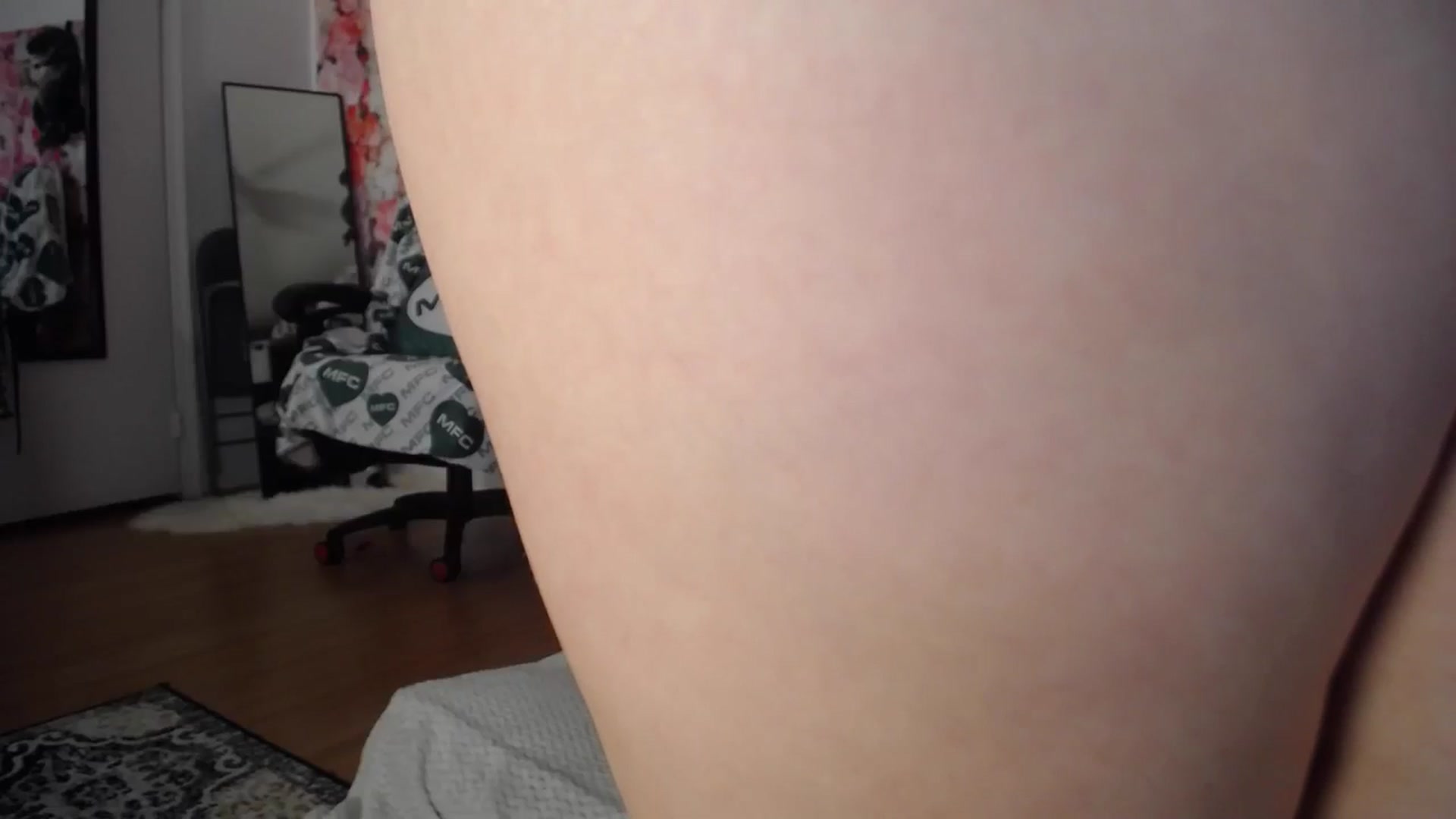 Gallery image thumbnail from Dollfacedangr's myfreecams stream on, 05/16/2024, 04:48 image 4 of 20