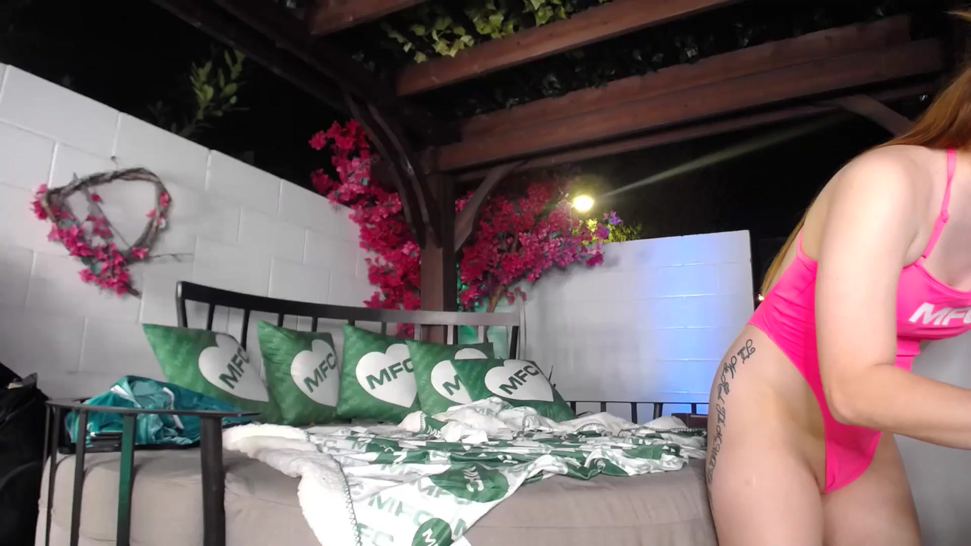 Gallery image thumbnail from Dollfacedangr's myfreecams stream on, 05/21/2024, 03:59 image 13 of 20