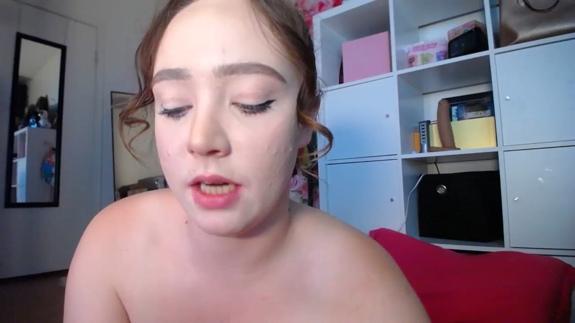 Gallery image thumbnail from Dollfacedangr's myfreecams stream on, 06/06/2024, 05:00 image 13 of 20