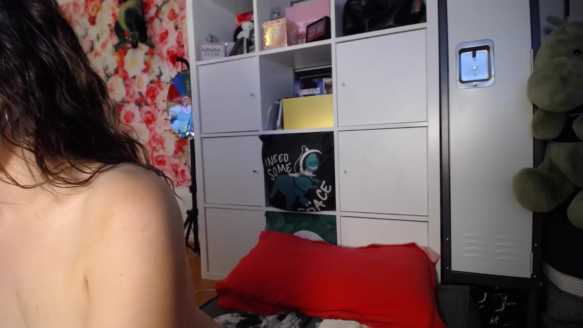 Gallery image thumbnail from Dollfacedangr's myfreecams stream on, 08/16/2024, 07:03 image 10 of 20