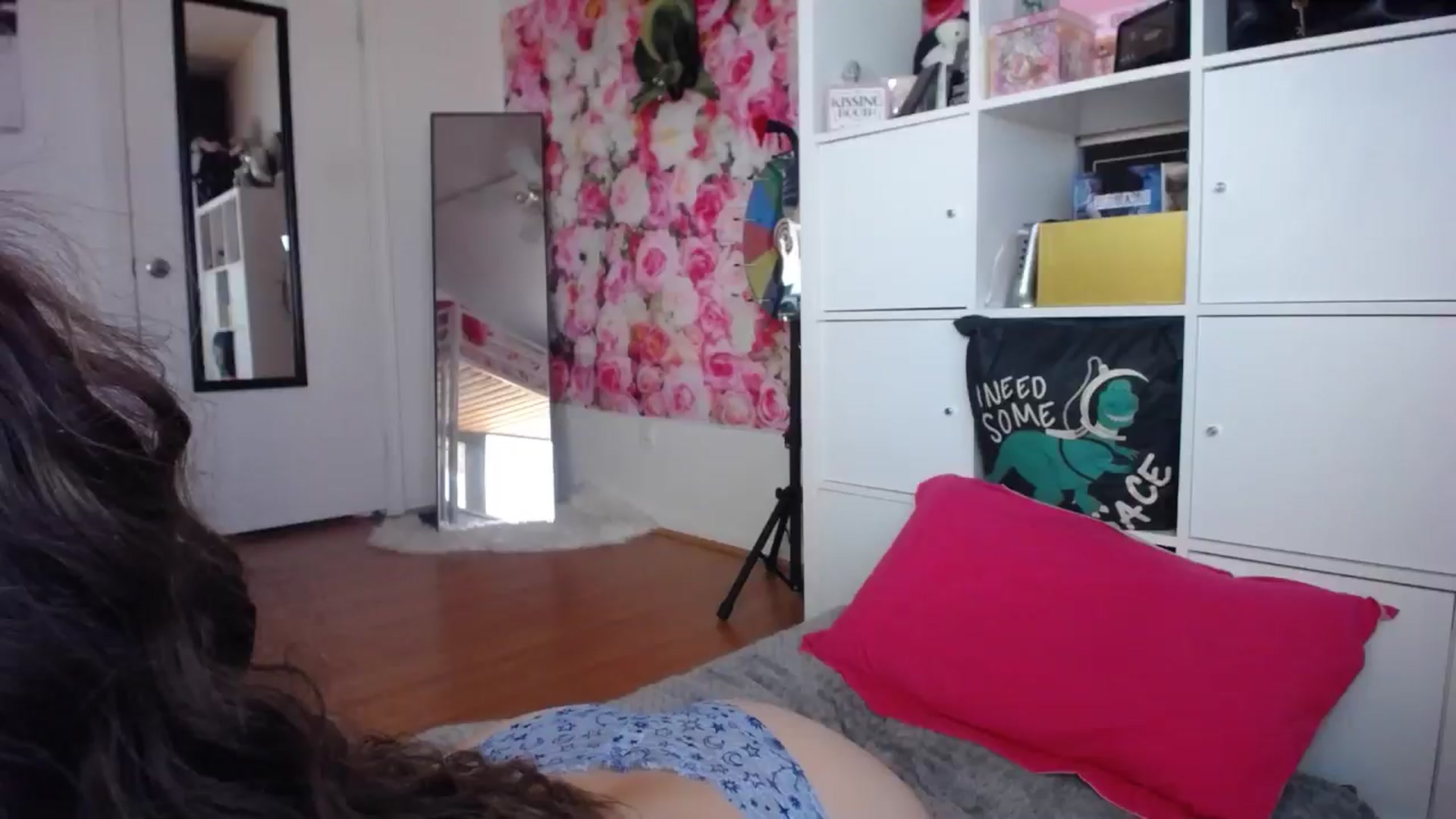 Gallery image thumbnail from Dollfacedangr's myfreecams stream on, 08/16/2024, 20:50 image 13 of 20