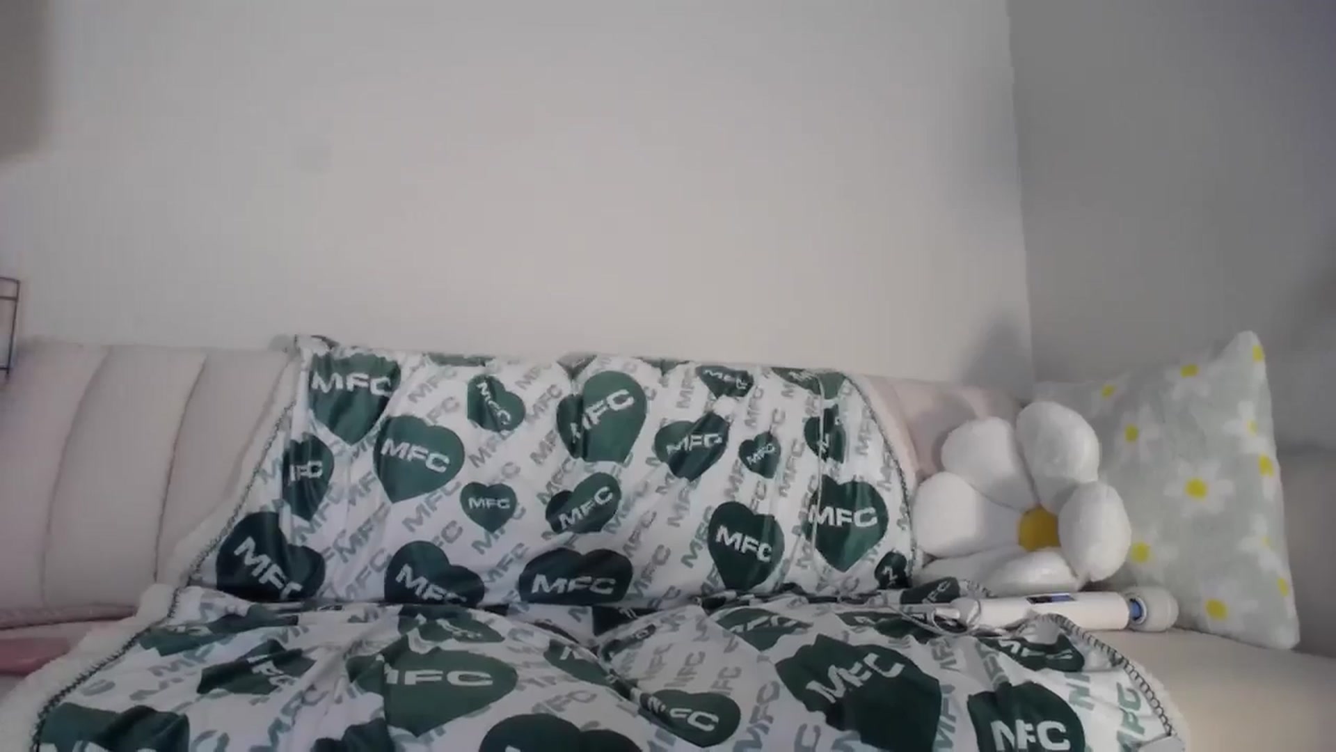 Gallery image thumbnail from Dollfacedangr's myfreecams stream on, 09/14/2024, 07:41 image 12 of 20