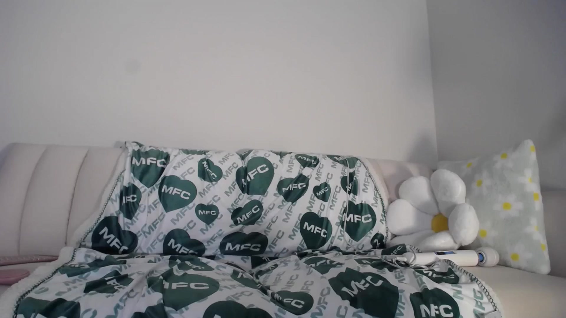 Gallery image thumbnail from Dollfacedangr's myfreecams stream on, 09/14/2024, 07:41 image 13 of 20