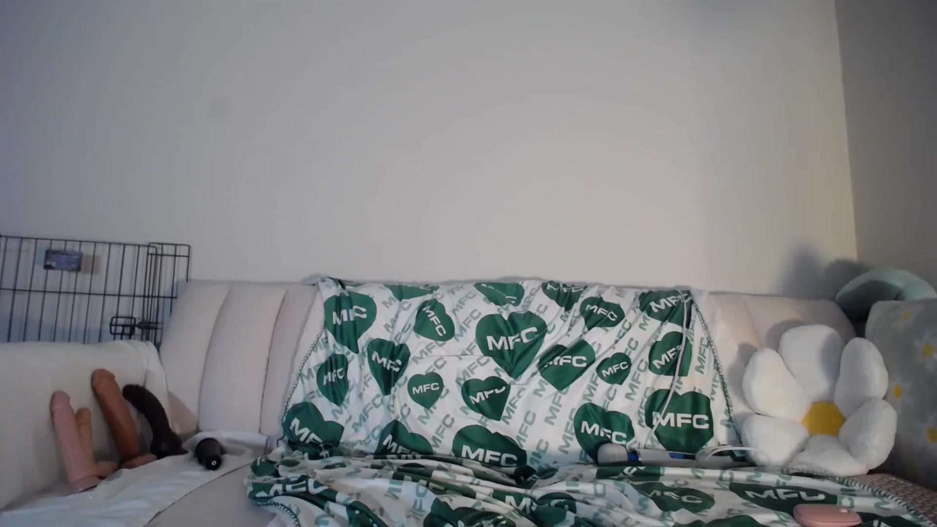 Gallery image thumbnail from Dollfacedangr's myfreecams stream on, 09/15/2024, 04:23 image 16 of 20