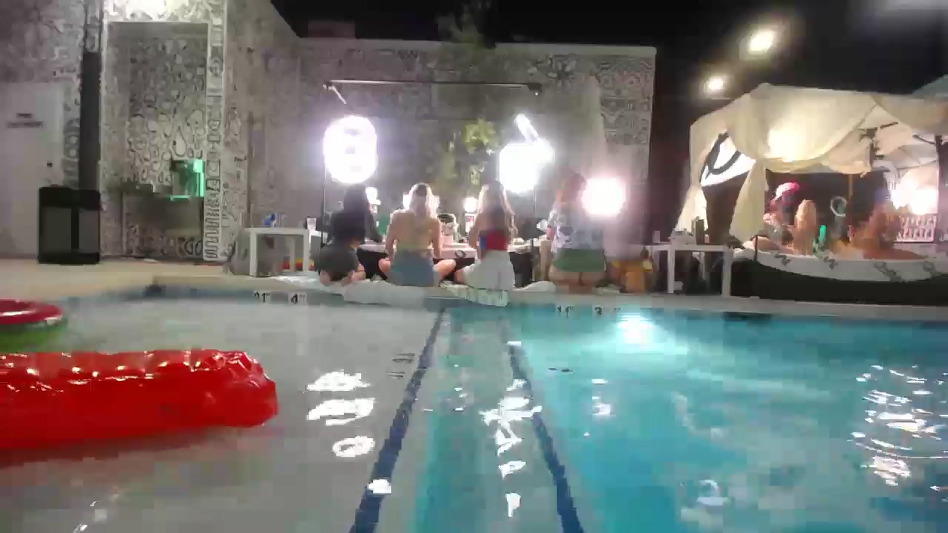 Gallery image thumbnail from Dollfacedangr's myfreecams stream on, 09/26/2024, 02:03 image 18 of 20