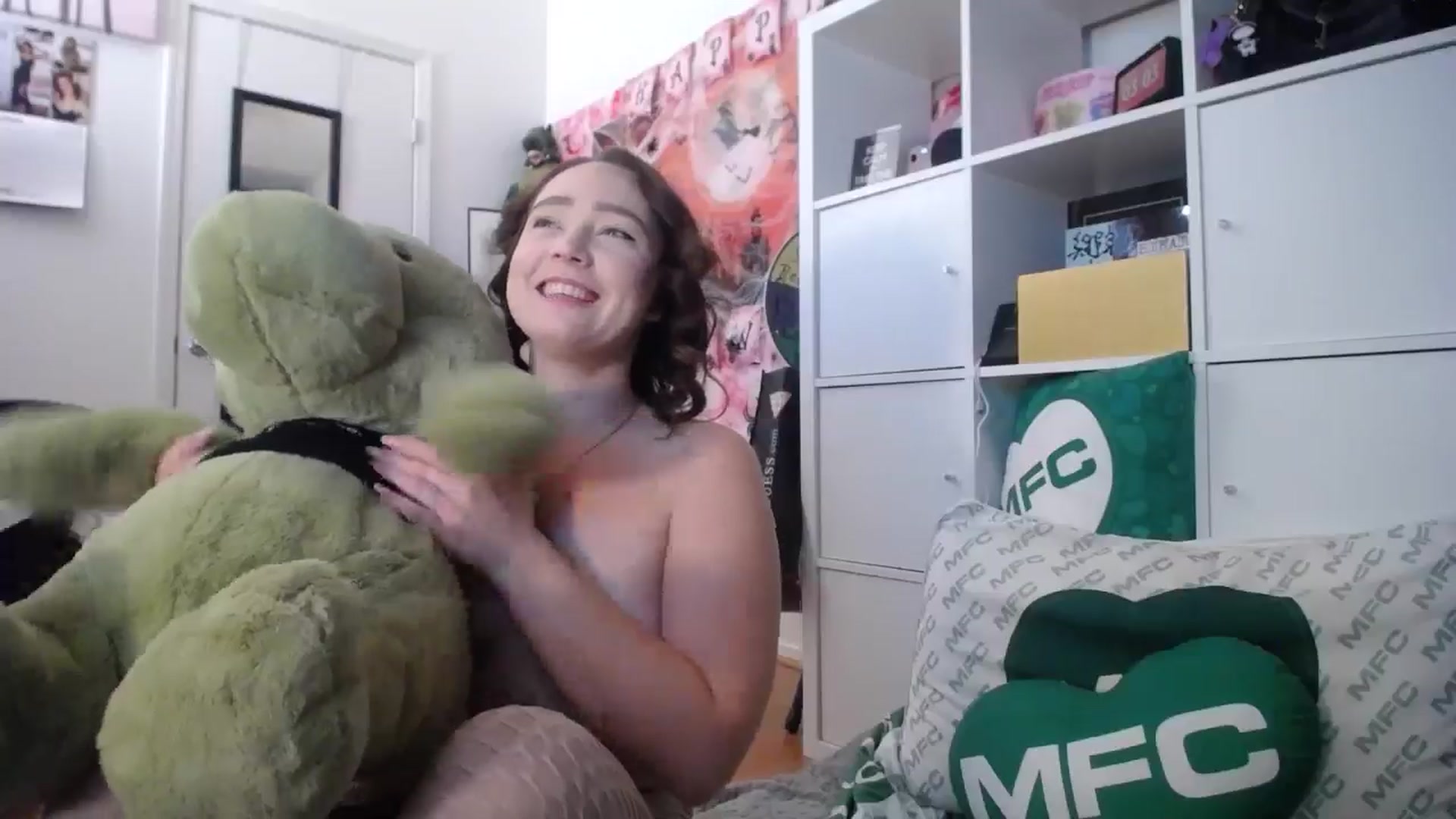 Gallery image thumbnail from Dollfacedangr's myfreecams stream on, 11/05/2024, 12:01 image 10 of 20