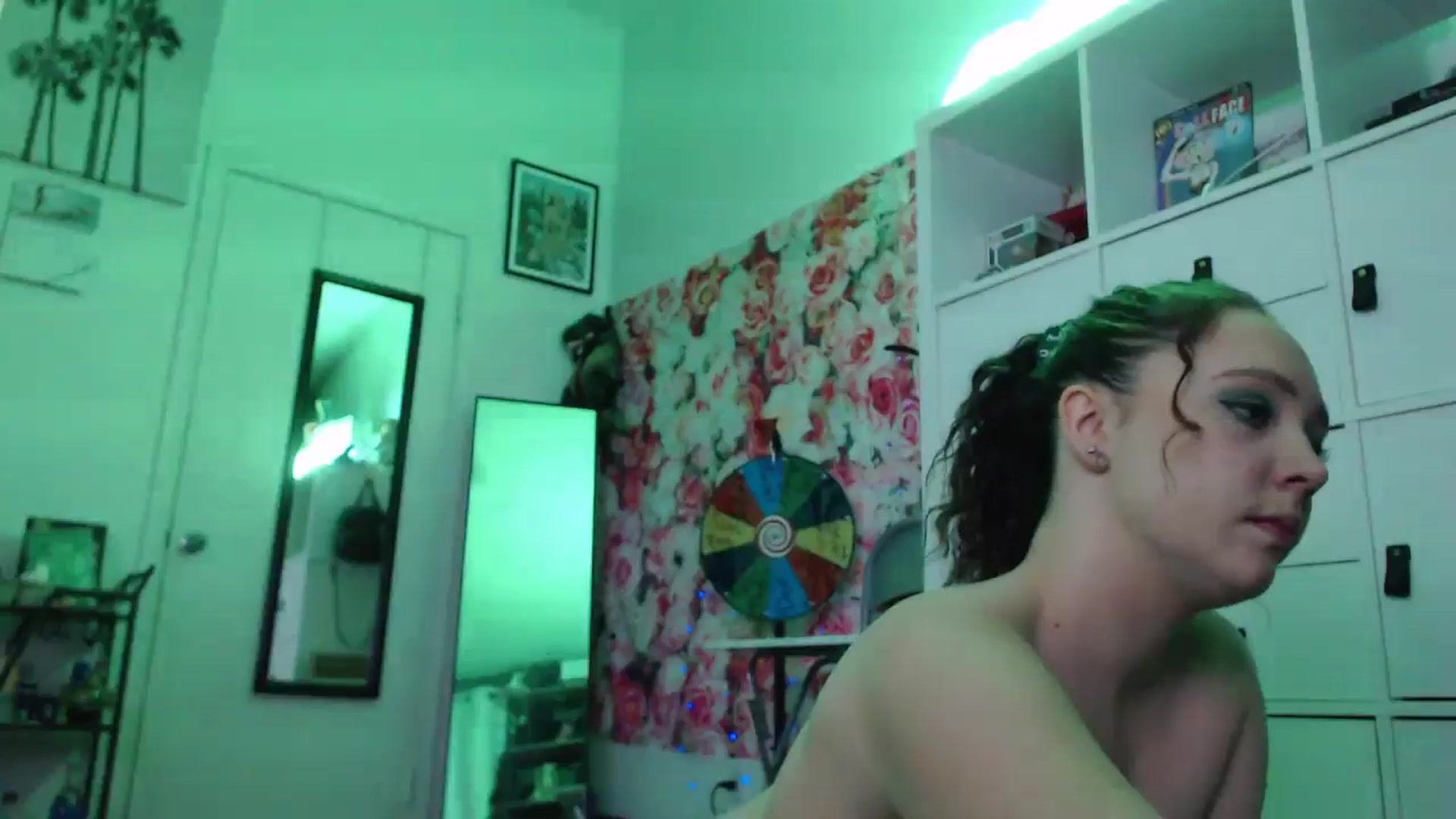 Gallery image thumbnail from Dollfacedangr's myfreecams stream on, 03/18/2025, 06:37 image 16 of 20