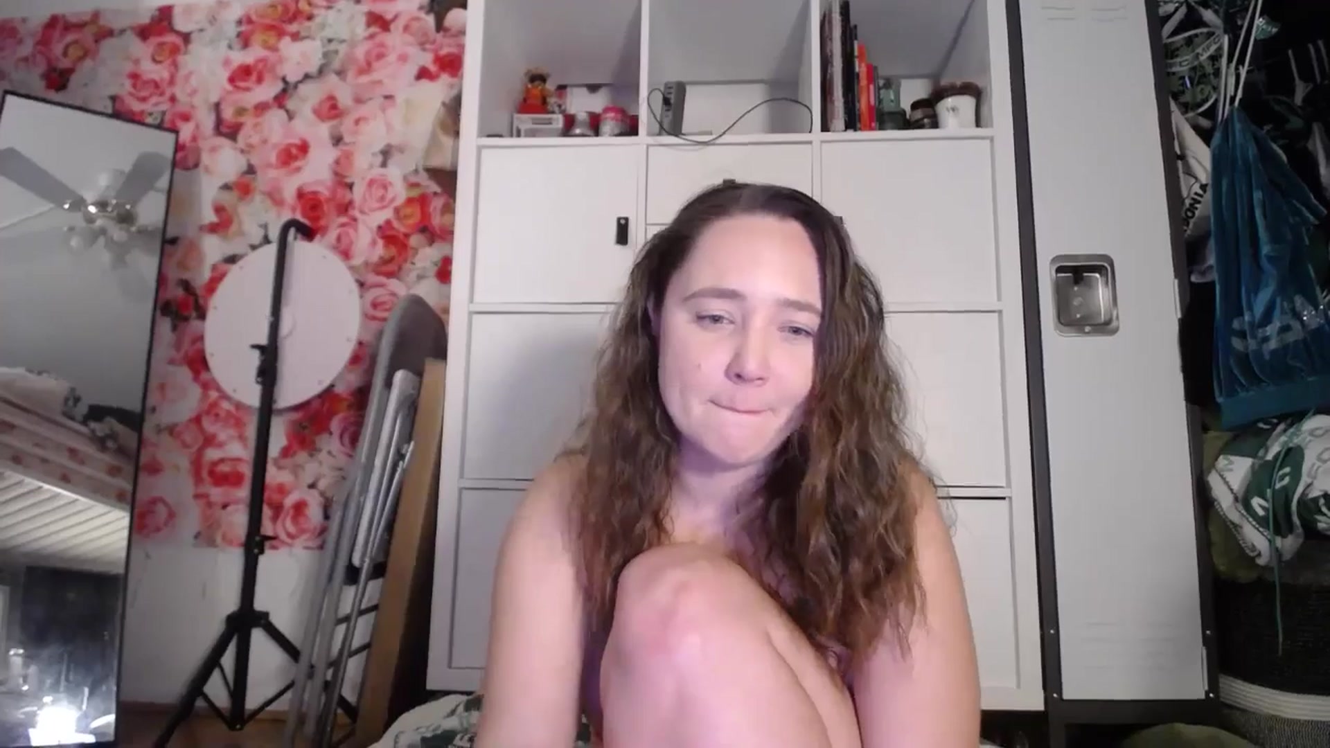 Gallery image thumbnail from Dollfacedangr's myfreecams stream on, 01/13/2026, 06:55 image 19 of 20