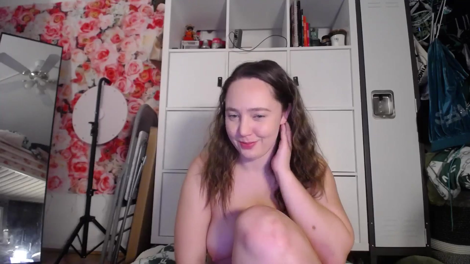 Gallery image thumbnail from Dollfacedangr's myfreecams stream on, 01/13/2026, 06:55 image 16 of 20