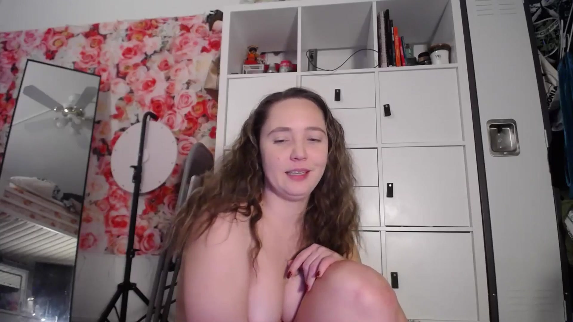 Gallery image thumbnail from Dollfacedangr's myfreecams stream on, 01/13/2026, 08:32 image 12 of 20