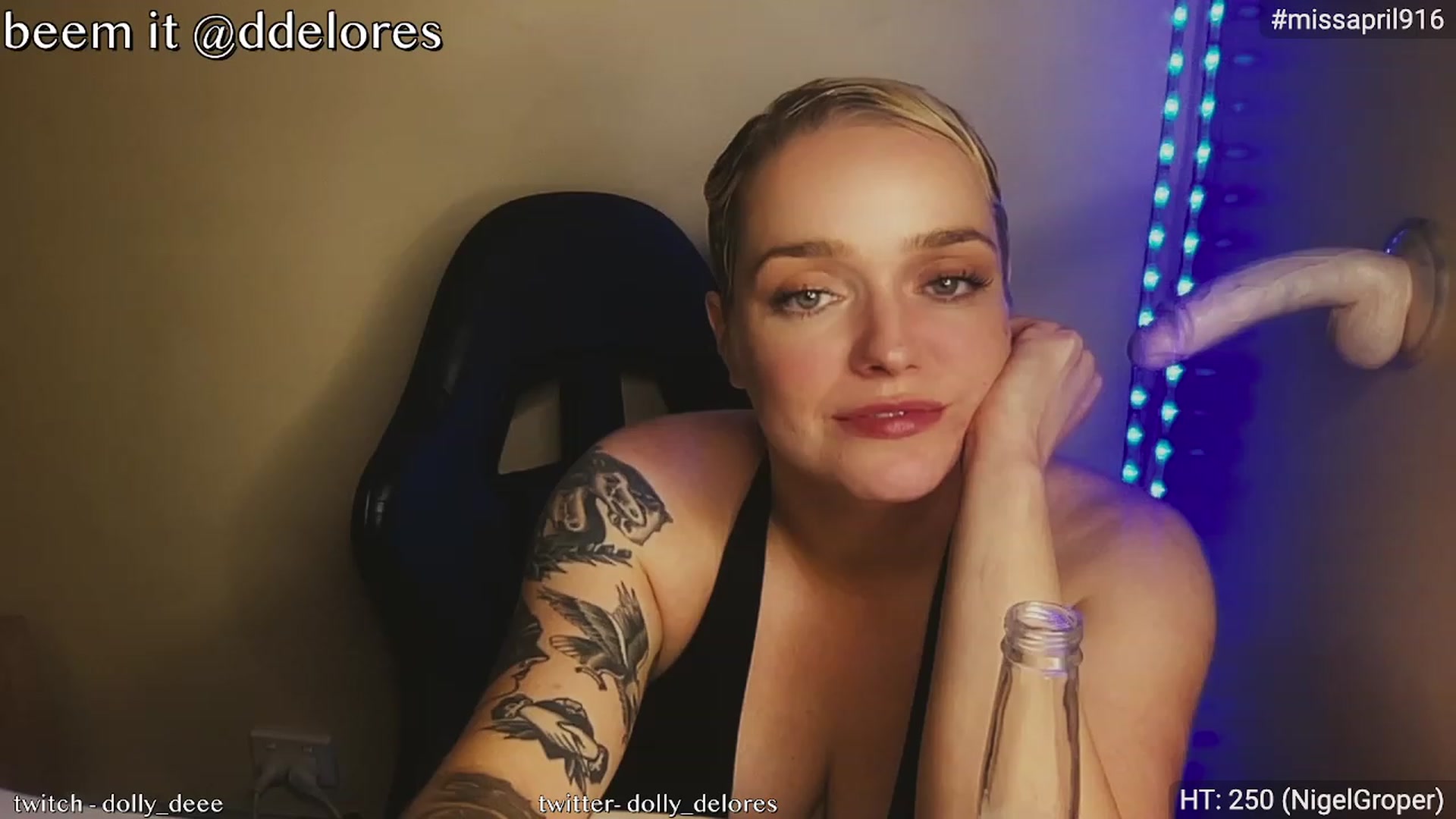 Gallery image thumbnail from DollyCarter's myfreecams stream on, 04/16/2023, 13:33 image 5 of 20