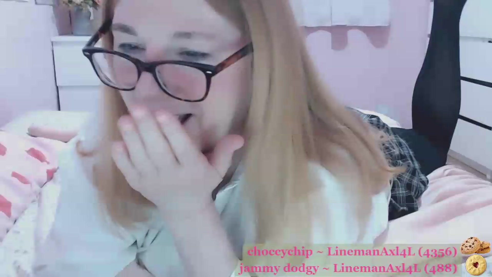 Gallery image thumbnail from DollyDaydream's myfreecams stream on, 05/11/2026, 23:18 image 4 of 20