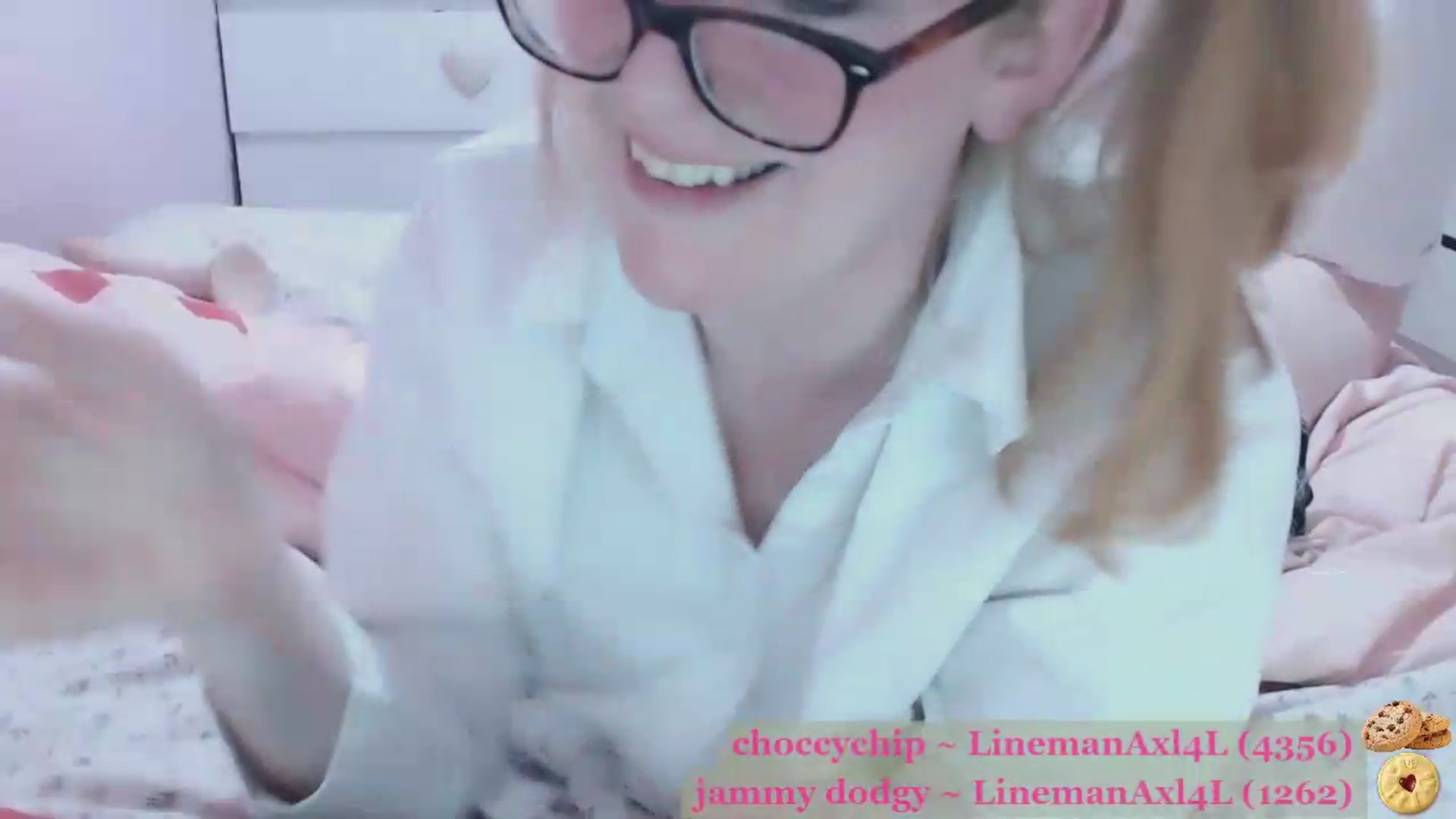 Gallery image thumbnail from DollyDaydream's myfreecams stream on, 05/11/2026, 23:18 image 19 of 20