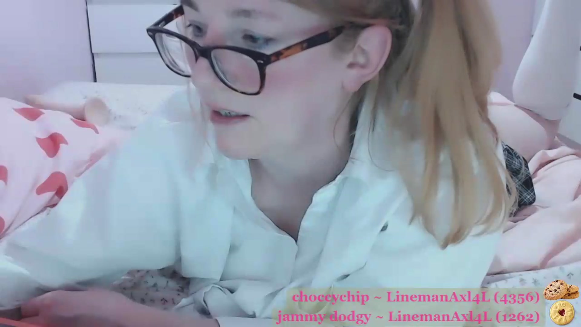Gallery image thumbnail from DollyDaydream's myfreecams stream on, 05/11/2026, 23:18 image 20 of 20
