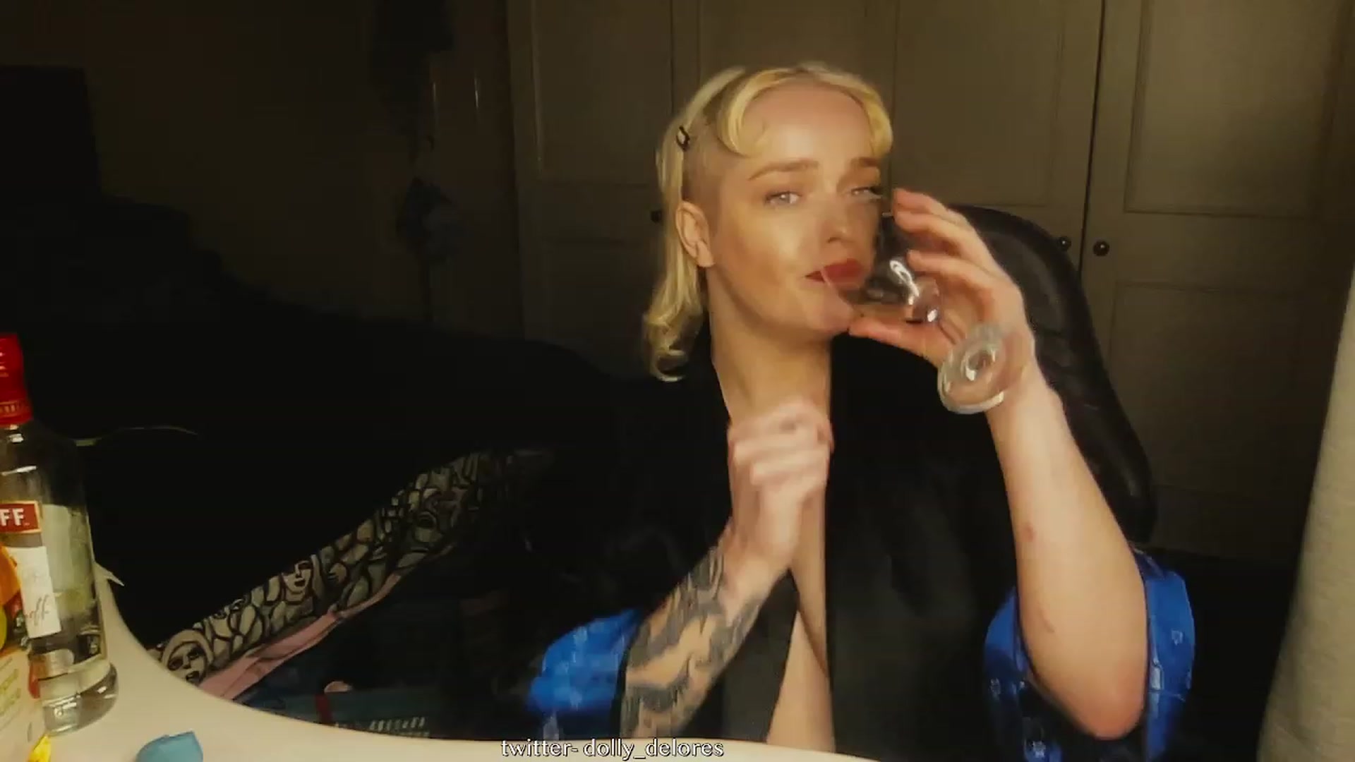 Gallery image thumbnail from DollyDelores's myfreecams stream on, 07/19/2023, 13:12 image 4 of 20